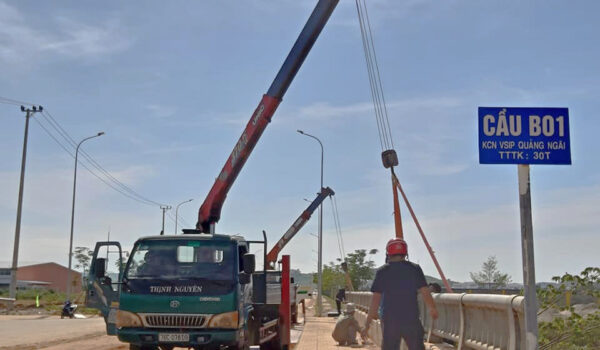 giá thuê xe cẩu 10 tấn quảng ngãi